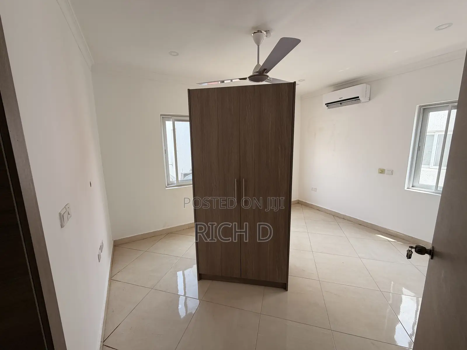 5bdrm House in The Greens Estate, Community 25 for rent