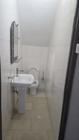 4bdrm House in Community 18, Sakumono for rent