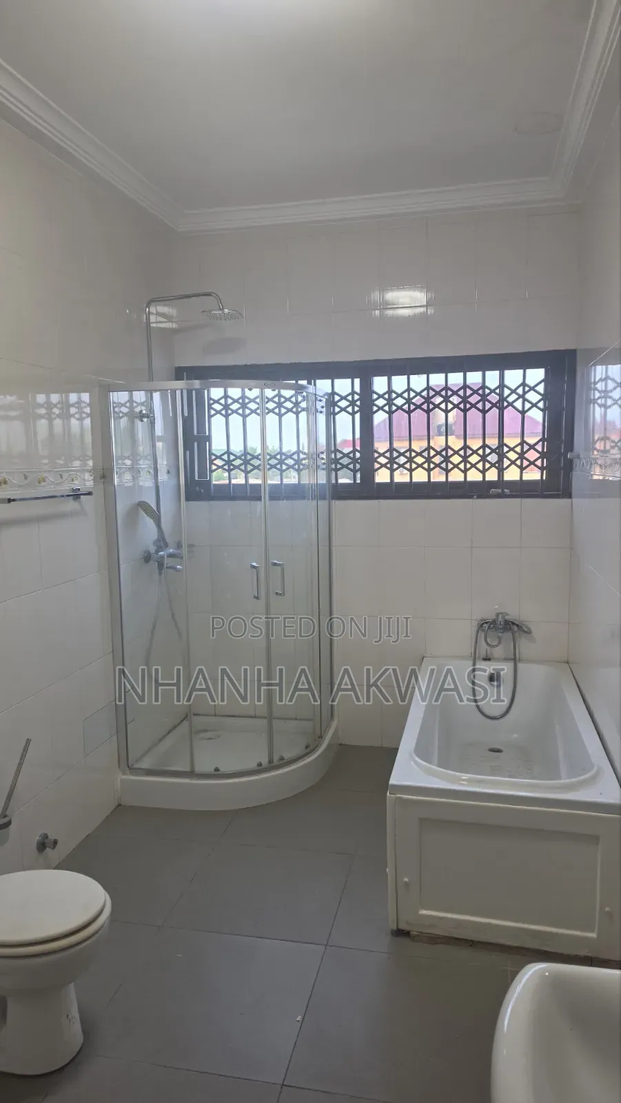 4bdrm House in Community 18, Sakumono for rent