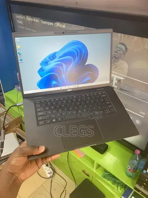 Laptop Dell Latitude 7520 16GB Intel Core i7 SSD 512GB