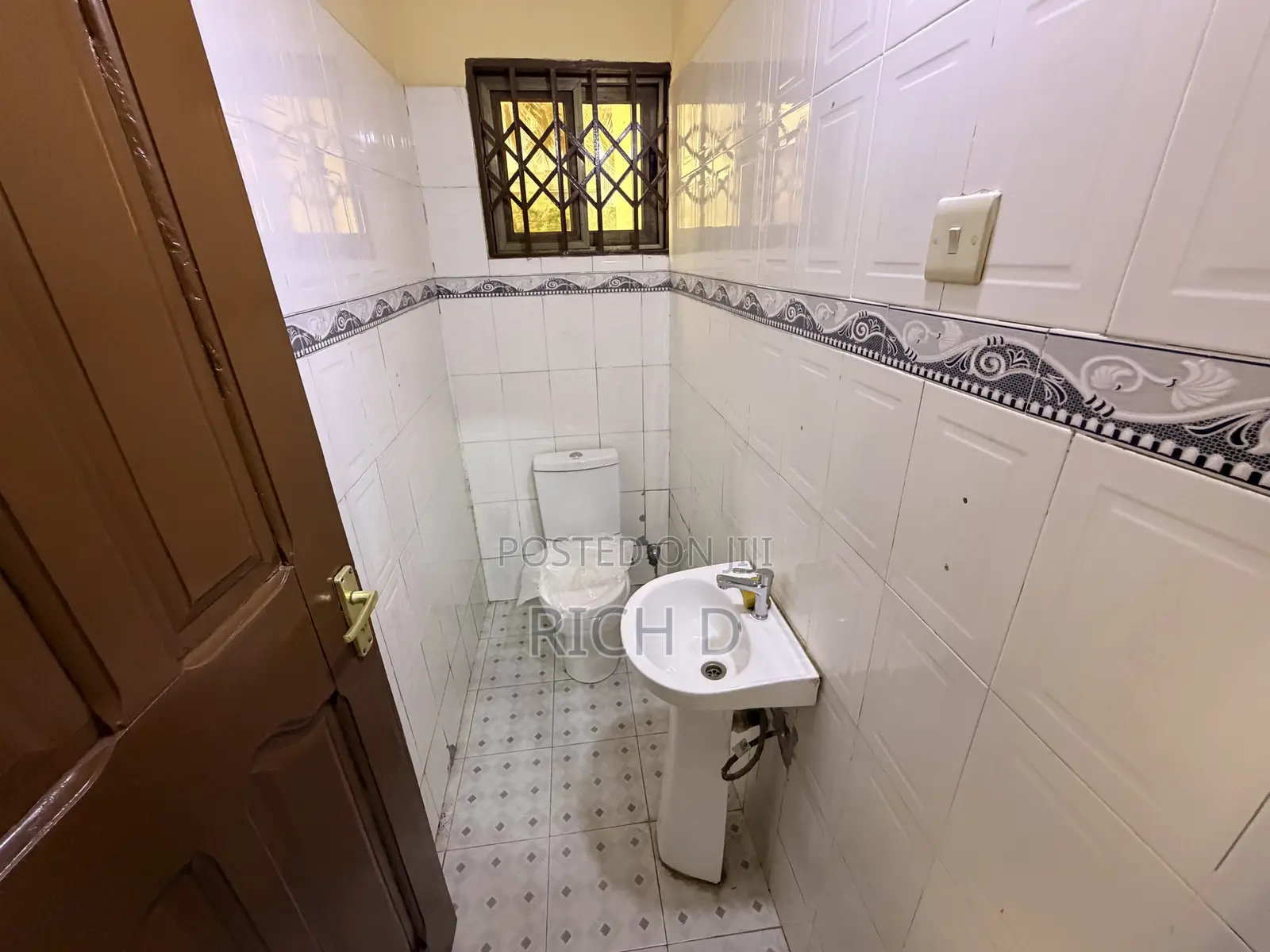 3bdrm House in Community 25 for rent