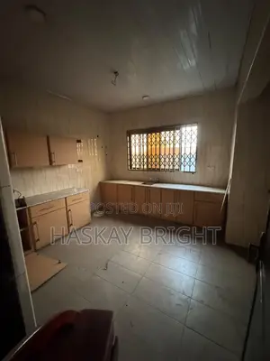 7bdrm House in Achimota for rent
