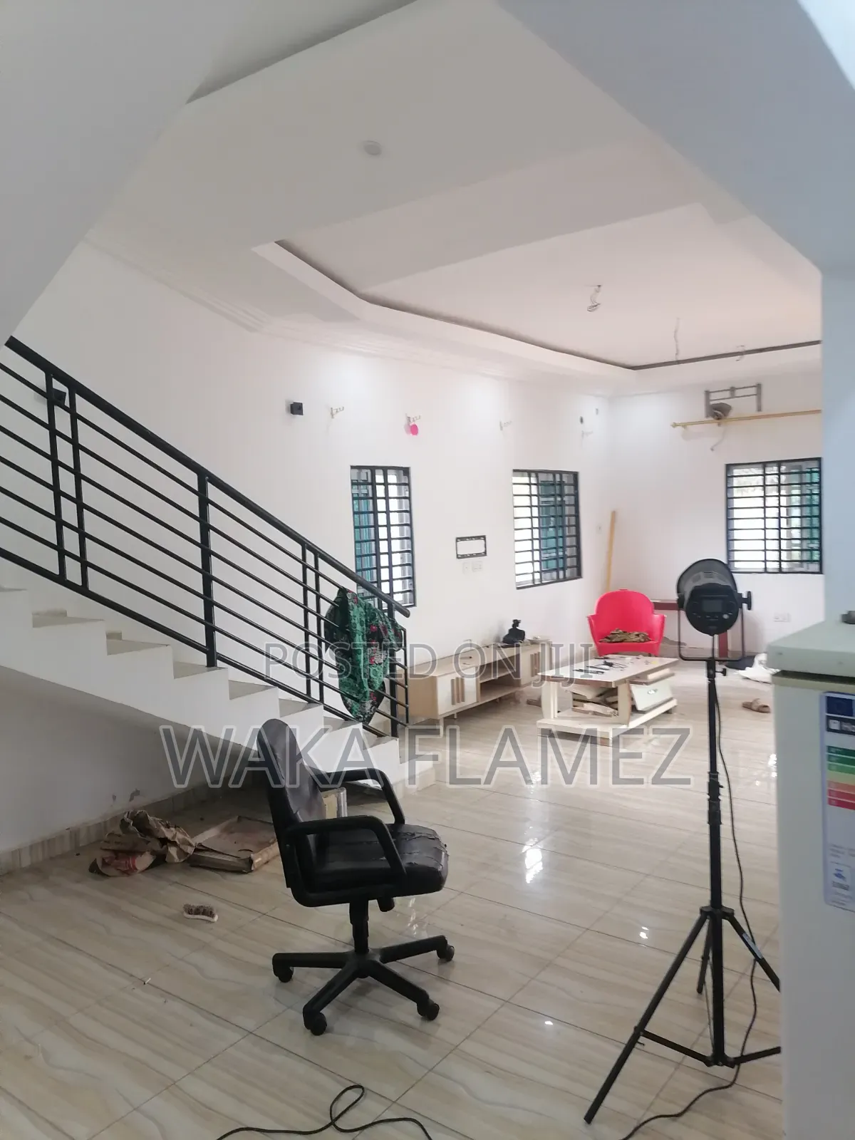 3bdrm House in Waka Properties, Amasaman for sale