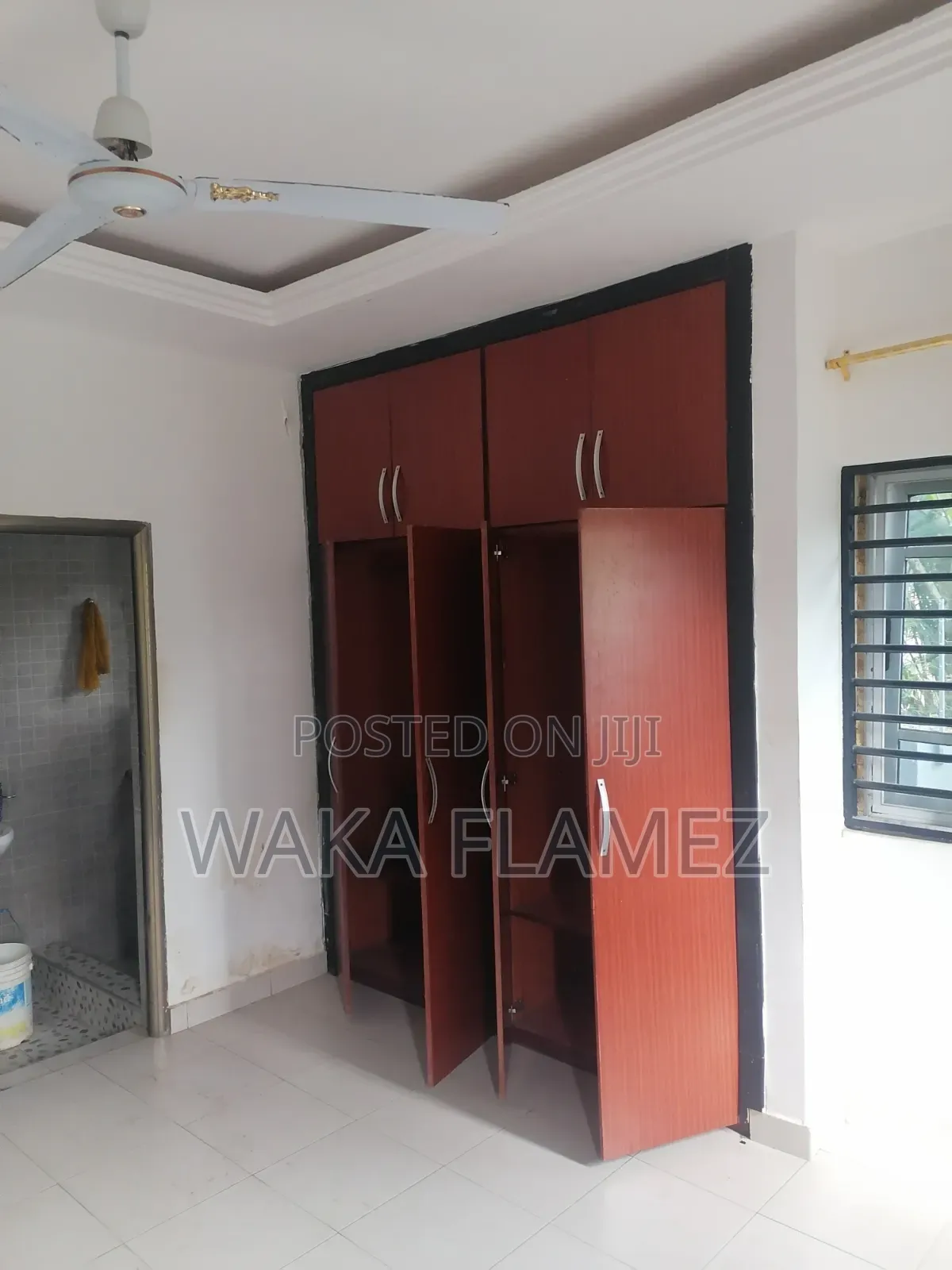 3bdrm House in Waka Properties, Amasaman for sale