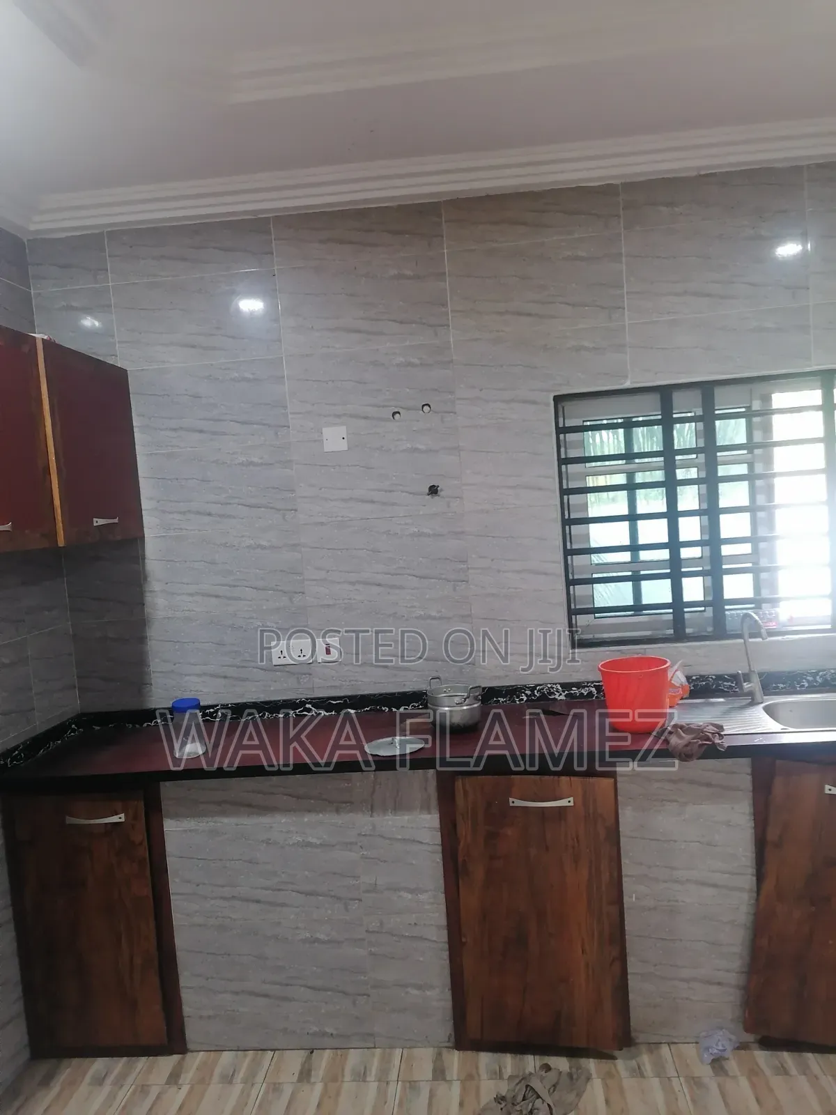 3bdrm House in Waka Properties, Amasaman for sale