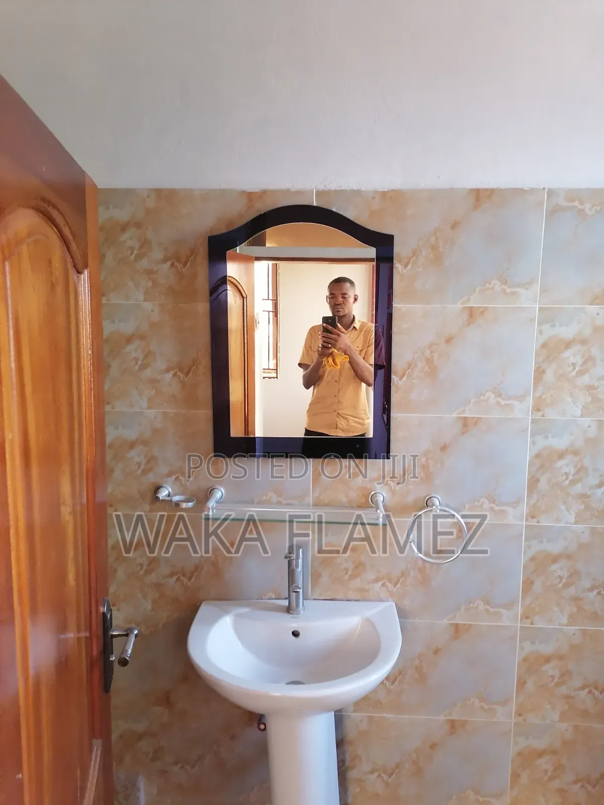 2bdrm Apartment in Medie Voltic Side, Amasaman for rent