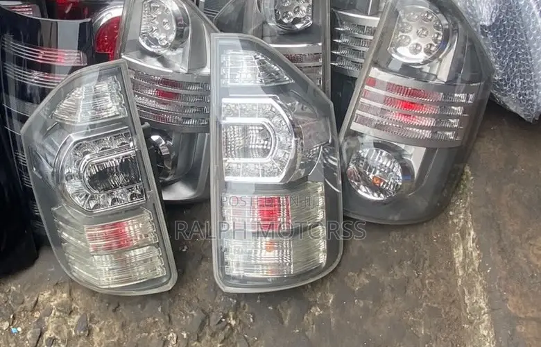 Toyota Voxy 2012 Taillights