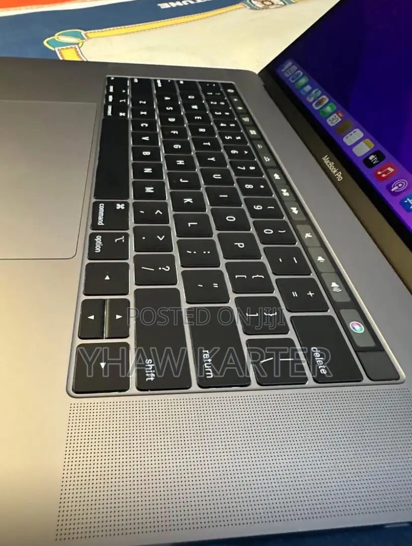 Laptop Apple MacBook Pro 16GB Intel Core i7 SSD 500GB