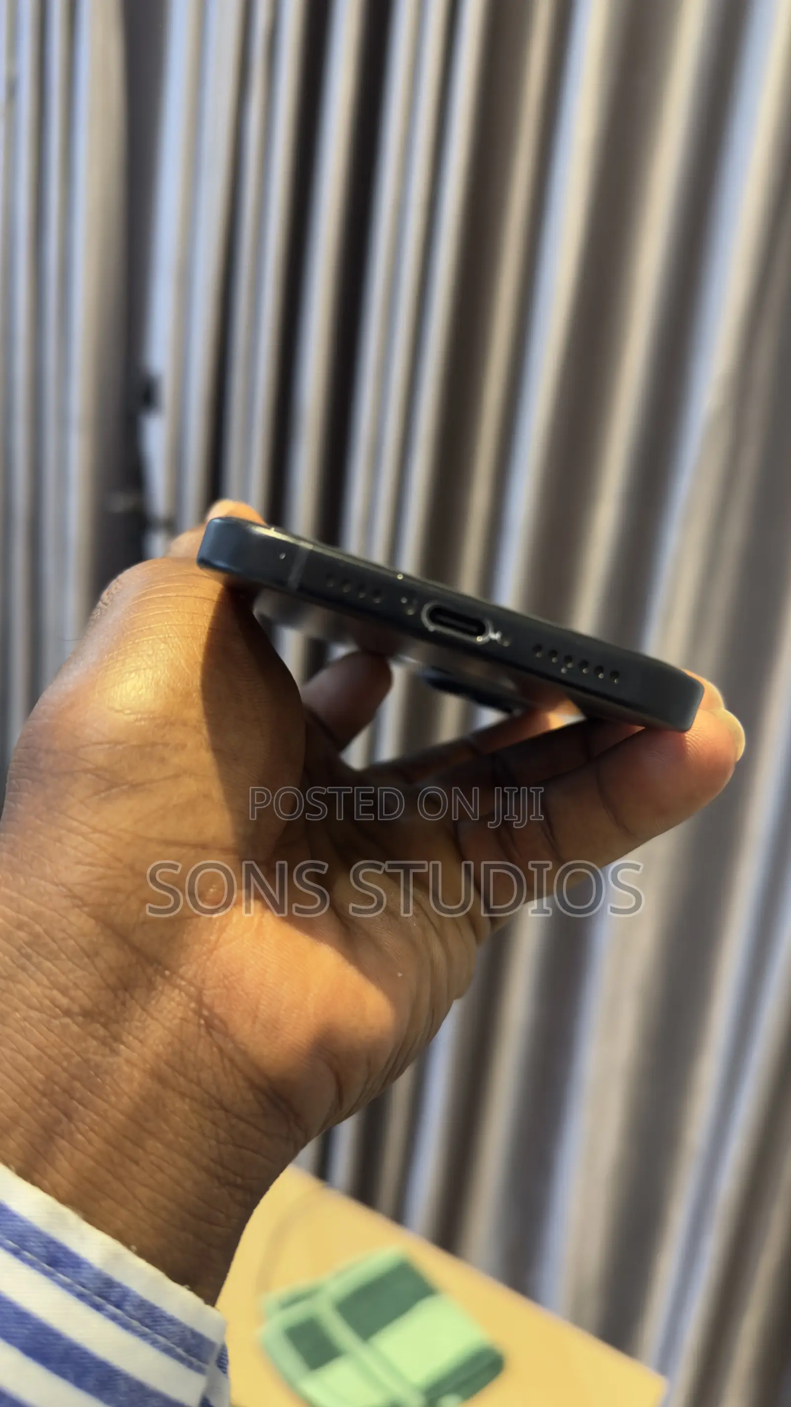Apple iPhone 15 Plus 128 GB Gray