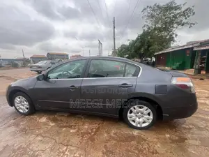 Nissan Altima 2009 Gray