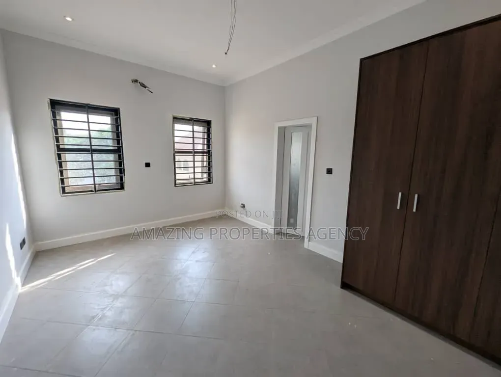 5bdrm House in Cantonment, US Embassy Area for rent