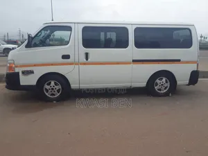 Nissan Caravan (Urvan) 2004 White