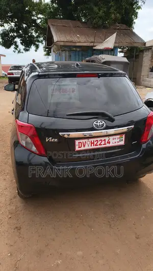Toyota Vitz 2013 Black