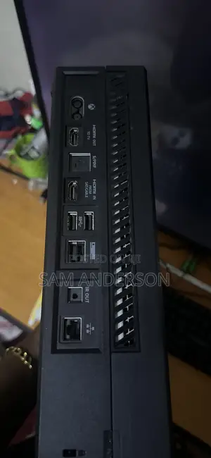 Xbox One With 5 Games Offline and Online