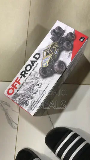 New Alloy 6 Wheel Off Road Remote Control Car Rechargeable Battery Uk