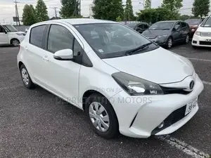 Toyota Vitz 2017 White