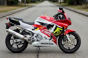 Honda CBR 2011 Red