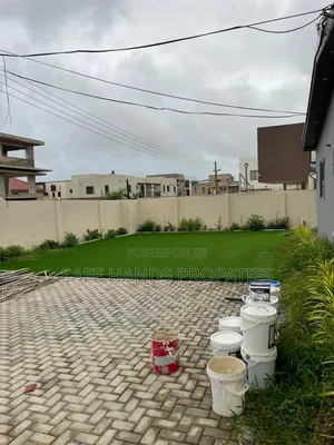 2bdrm House in East Airport, Accra Metropolitan for rent