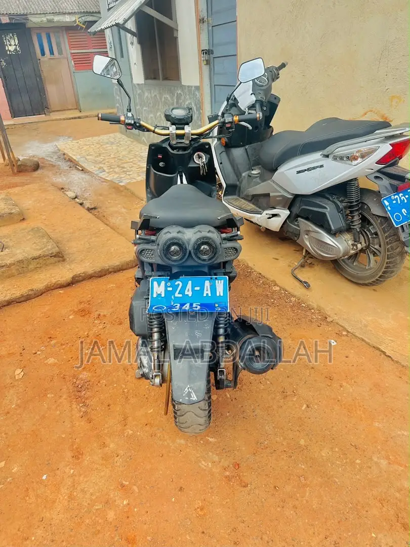Yamaha 2017 Brown
