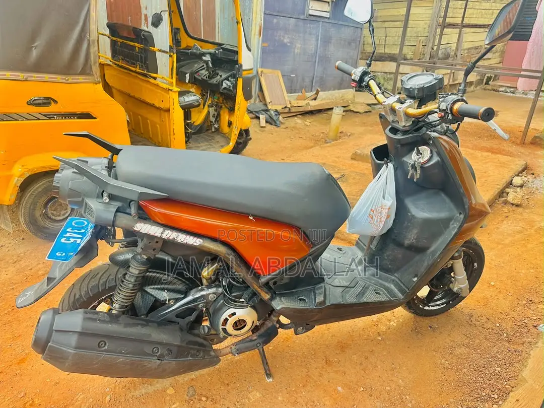 Yamaha 2017 Brown