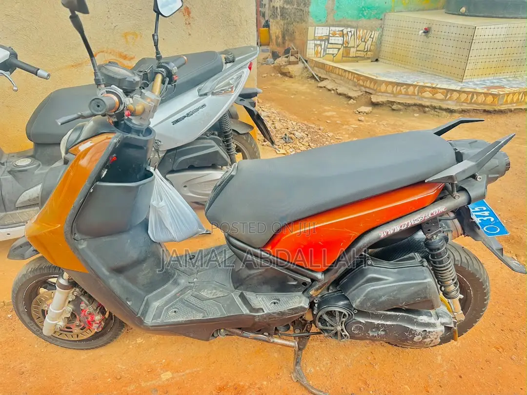Yamaha 2017 Brown
