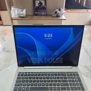 Laptop HP ZBook Firefly 16 G10 16GB Intel Core i7 SSD 512GB