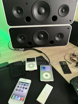 Apple I Pod Dock 30pins Speaker Aux