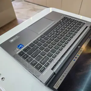 Laptop HP ZBook Firefly G8 16GB Intel Core i5 SSD 256GB