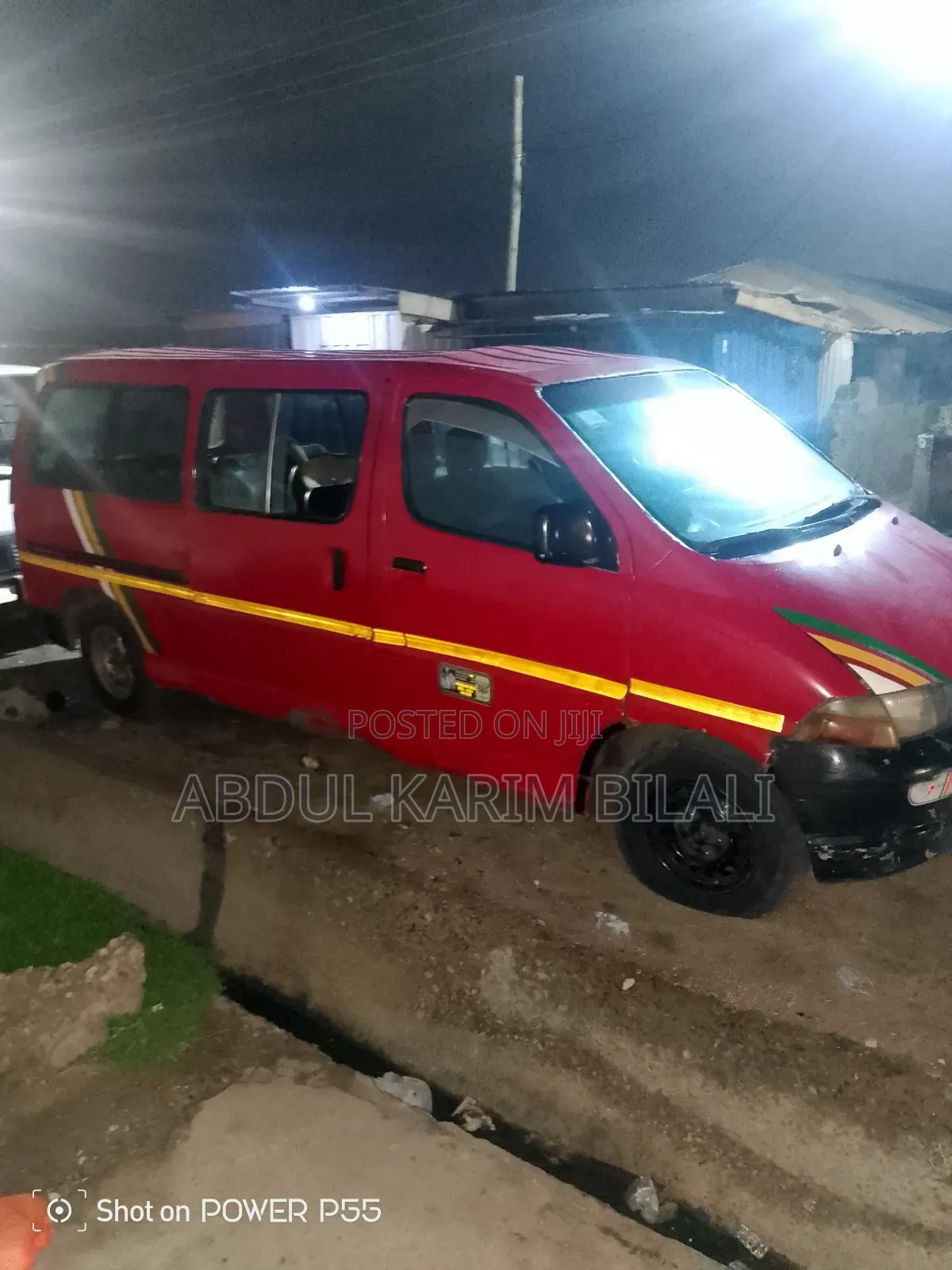 Toyota HiAce 2010 Red