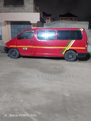 Toyota HiAce 2010 Red