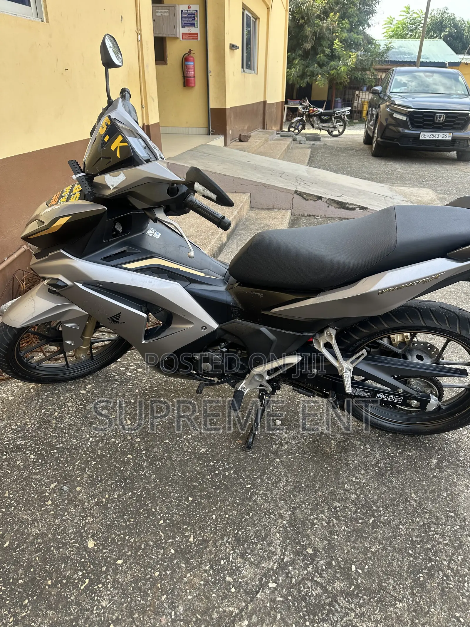 Honda 2024 Gray