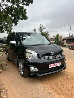 Toyota Voxy X L Edition 4WD 7-Seater 2013 Black