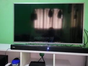 Samsung 40 Inch TV Smart TV for Ps5 Gaming and Movies