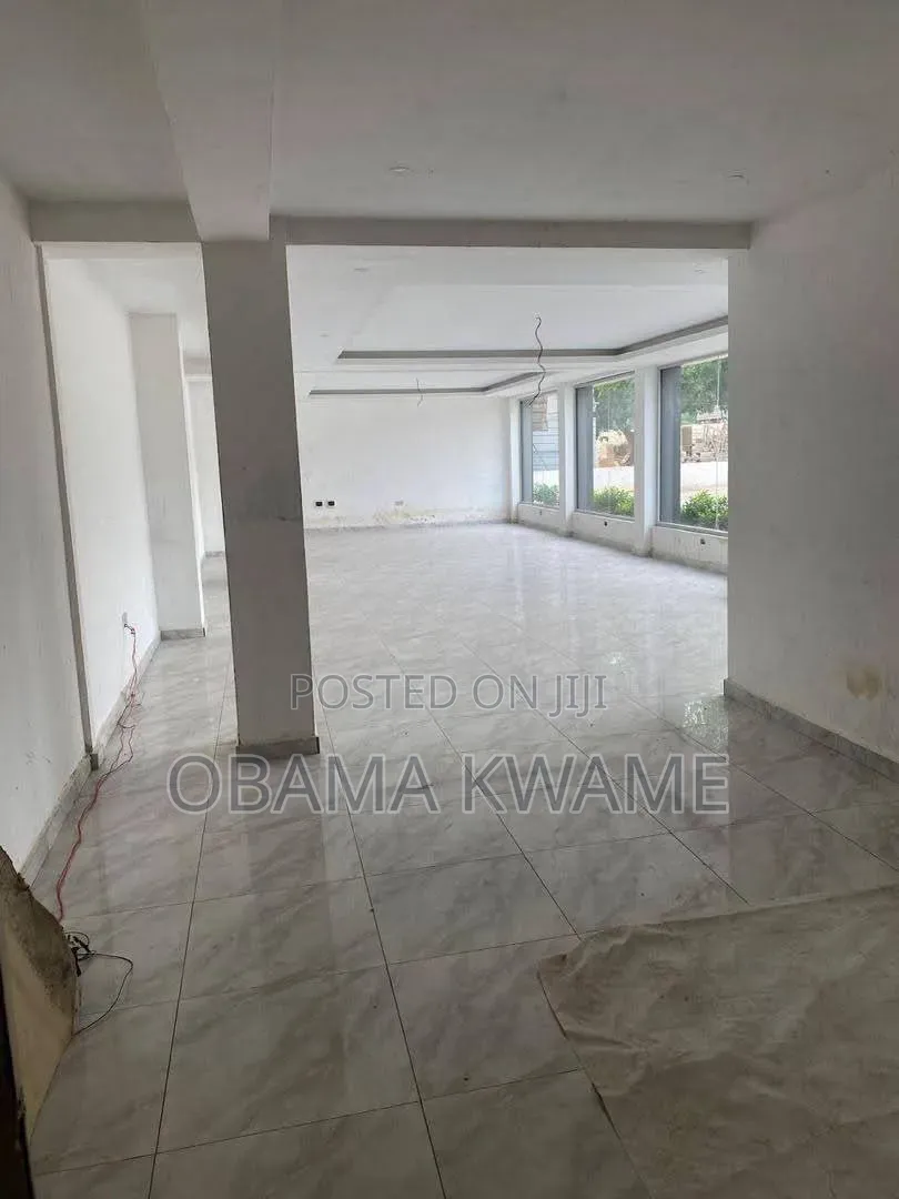 Prime Warehouse Office Complex for Sale Fiesta Royal Lapaz Main Rd