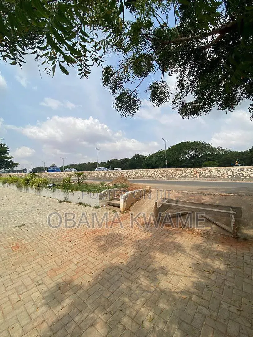 Prime Warehouse Office Complex for Sale Fiesta Royal Lapaz Main Rd
