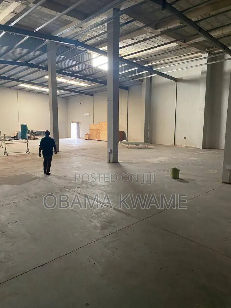 Prime Warehouse Office Complex for Sale Fiesta Royal Lapaz Main Rd