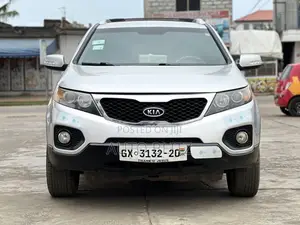 Kia Sorento 2012 Silver