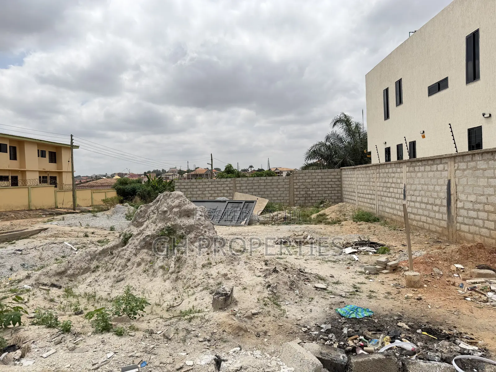 Half Plot for Sale at Santasi,Atasemanso.
