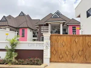 7bdrm Mansion in Atasemanso., Kumasi Metropolitan for sale