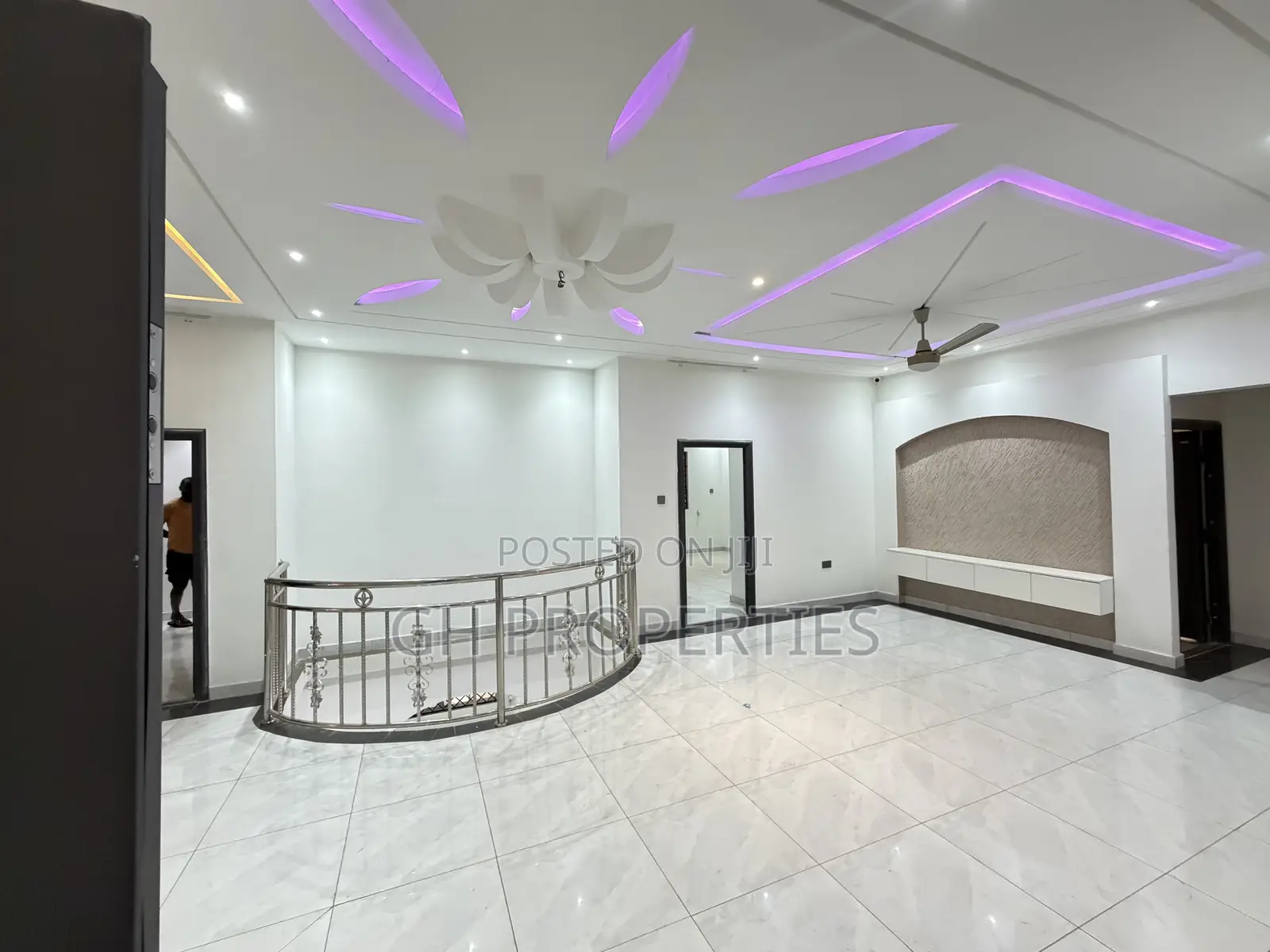 7bdrm Mansion in Atasemanso., Kumasi Metropolitan for sale