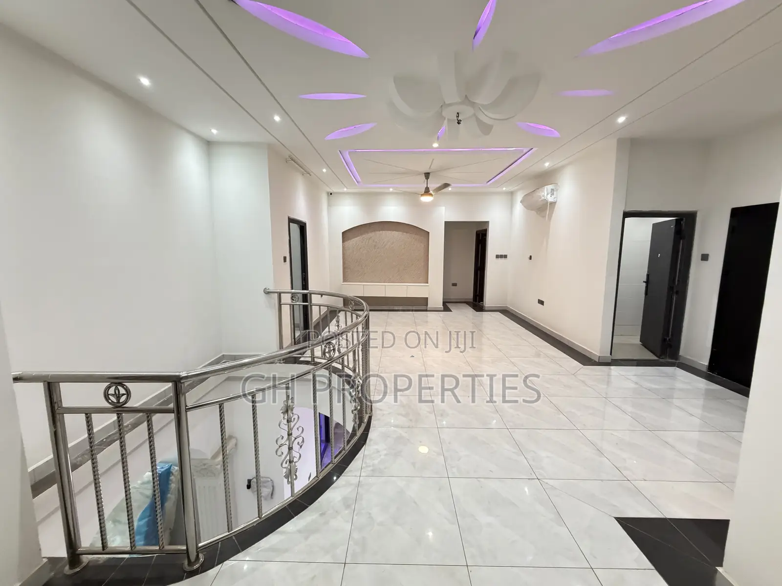 7bdrm Mansion in Atasemanso., Kumasi Metropolitan for sale