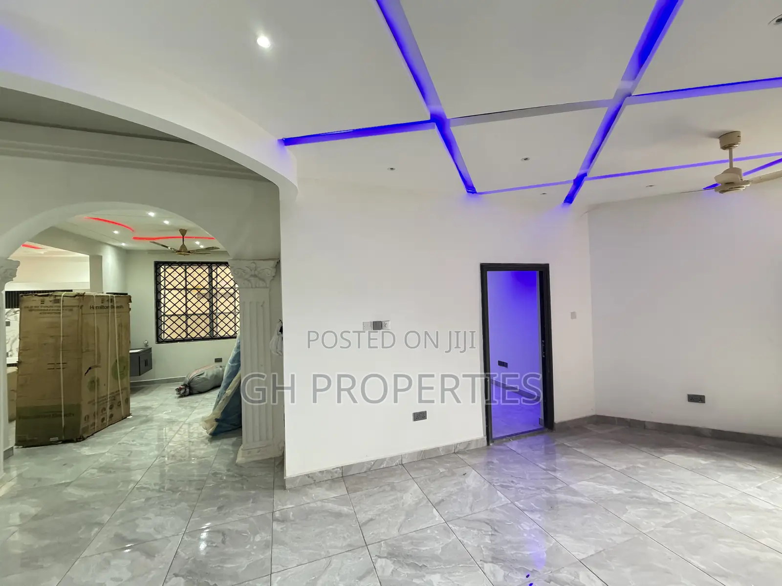 7bdrm Mansion in Atasemanso., Kumasi Metropolitan for sale