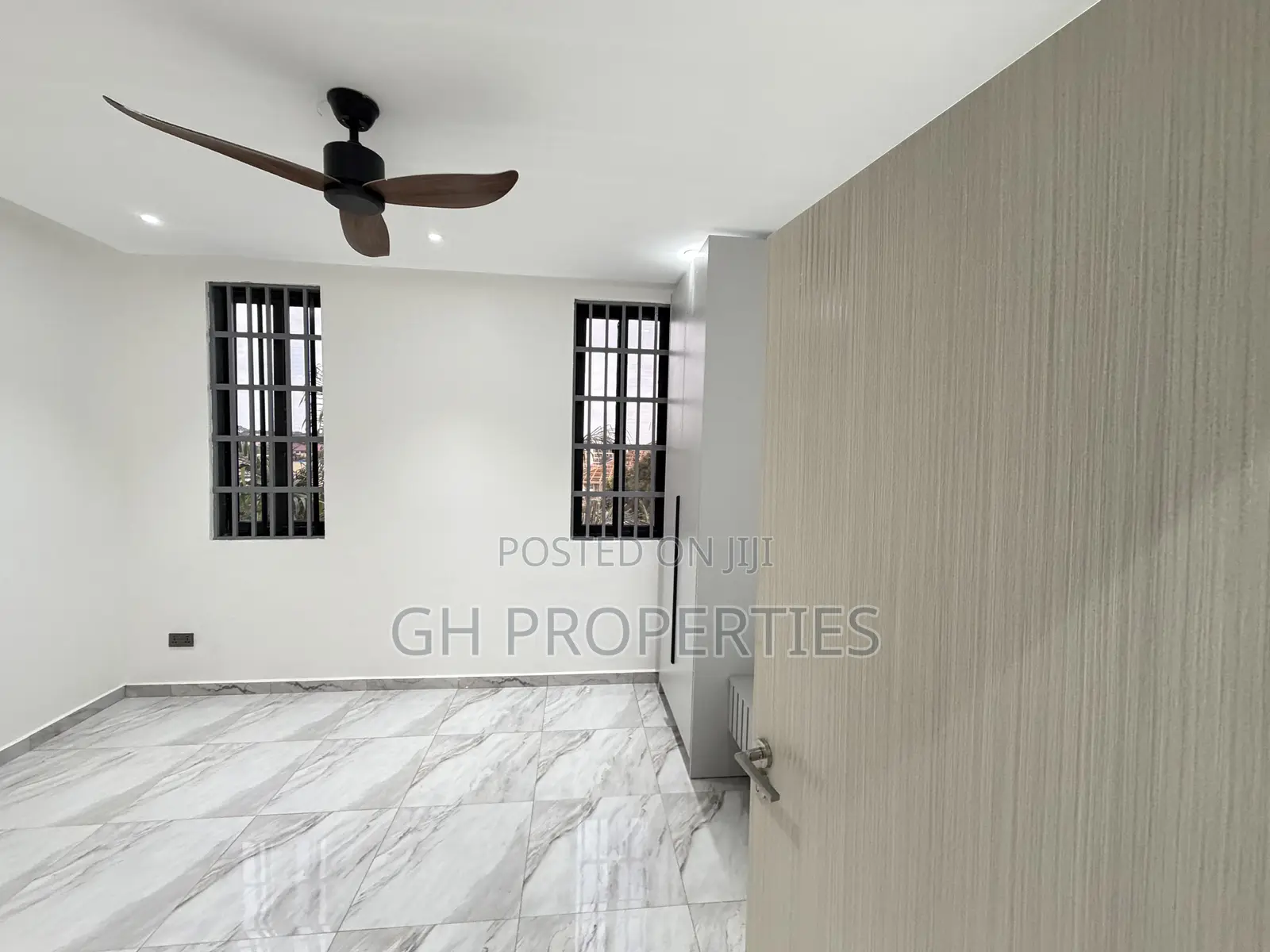 4bdrm Duplex in Atasemanso., Kumasi Metropolitan for sale