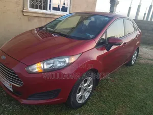 Ford Fiesta SE 4dr Sedan (1.6L 4cyl 5M) 2015 Red