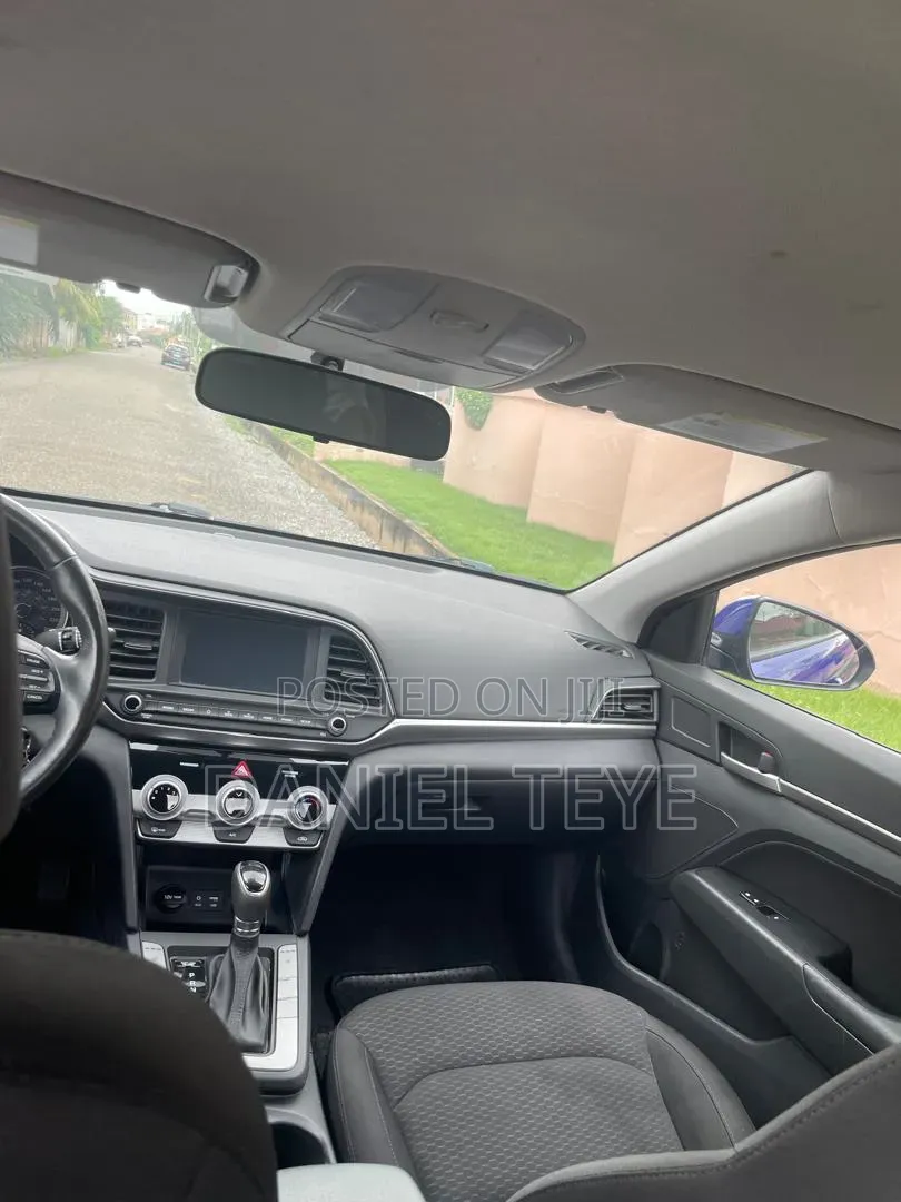 Hyundai Elantra SEL 2019 Blue
