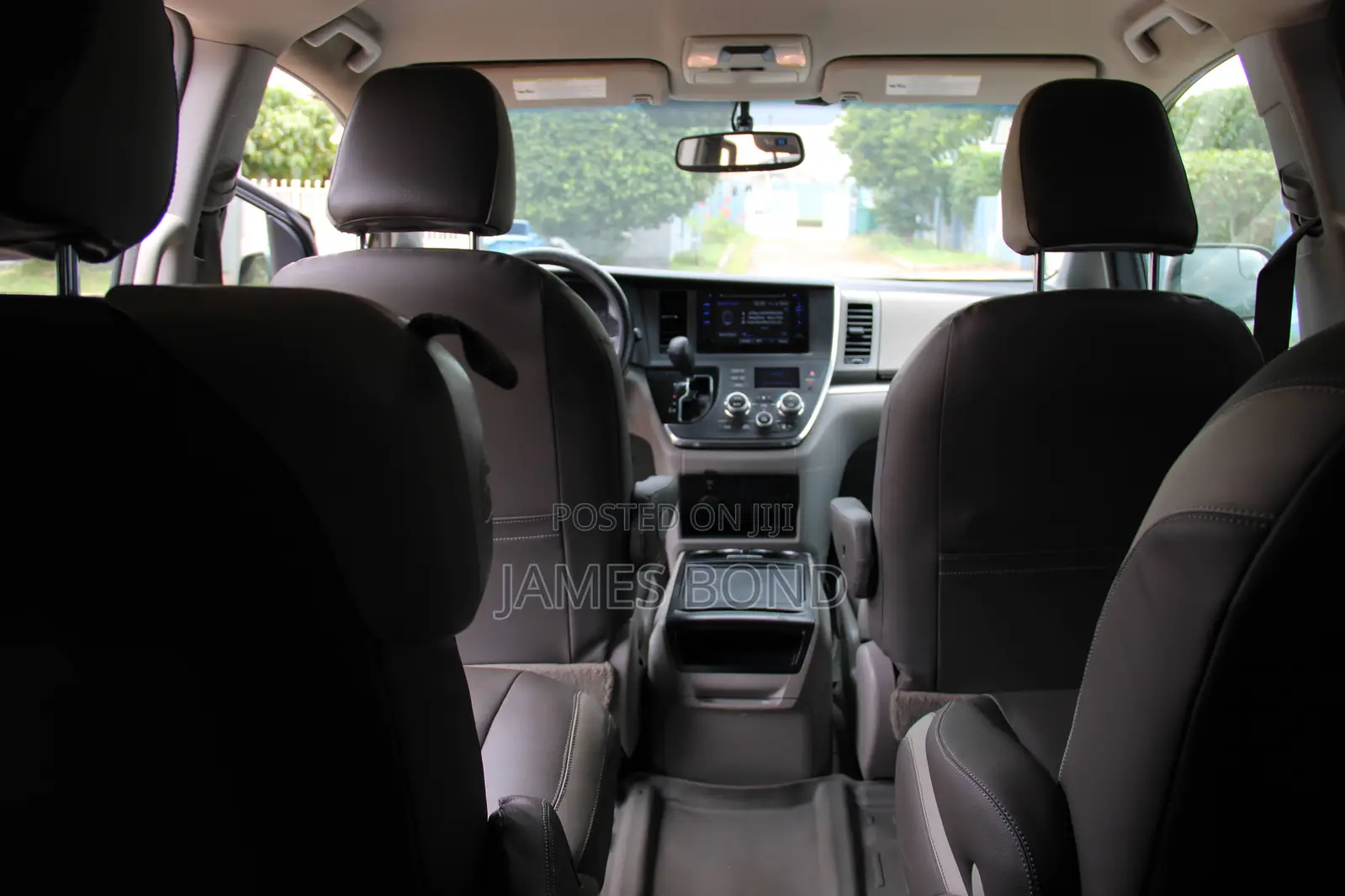 Toyota Sienna LE 8-Passenger 4dr Minivan (3.5L 6cyl 6A) 2015 Black