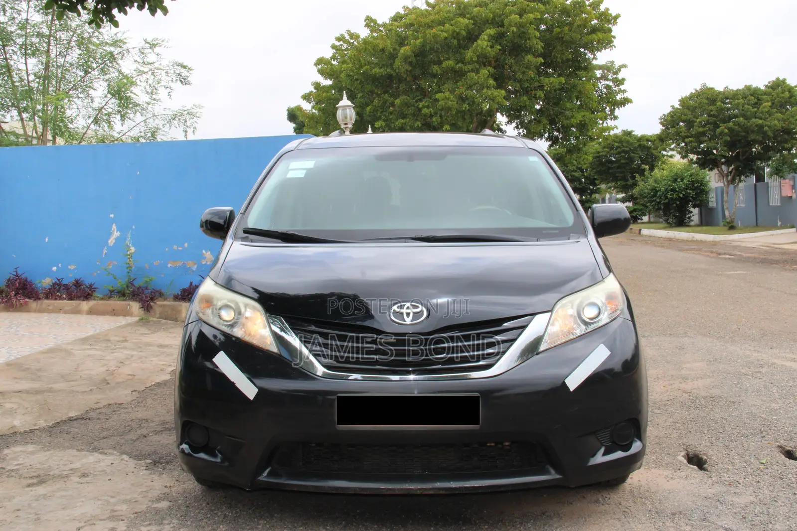 Toyota Sienna LE 8-Passenger 4dr Minivan (3.5L 6cyl 6A) 2015 Black