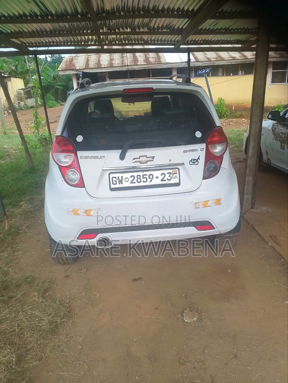 Chevrolet Spark 2LT 4dr Hatchback (1.2L 4cyl 5M) 2014 White