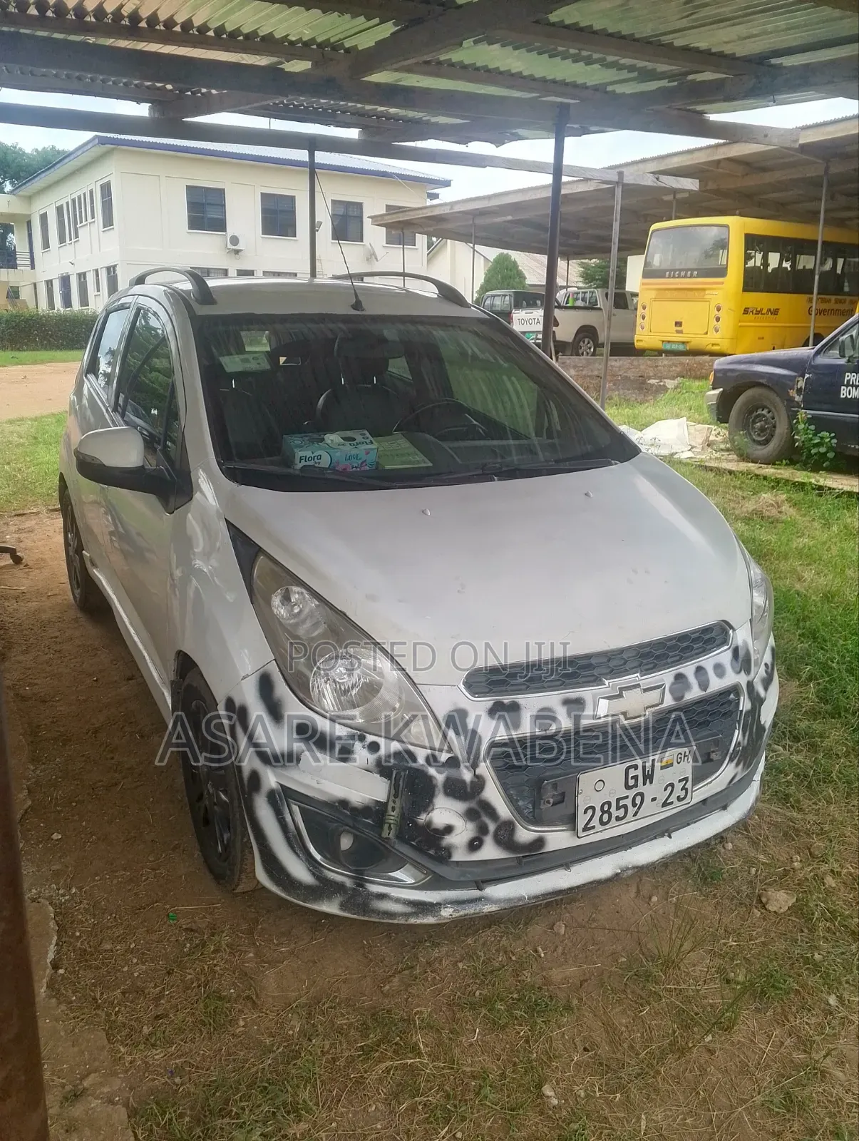Chevrolet Spark 2LT 4dr Hatchback (1.2L 4cyl 5M) 2014 White