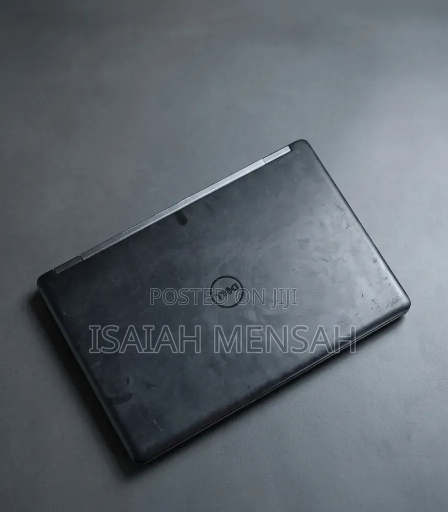 Laptop Dell Latitude 5550 8GB Intel SSD 256GB